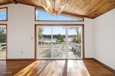 20 Beach Road Clifton Park NY 12065