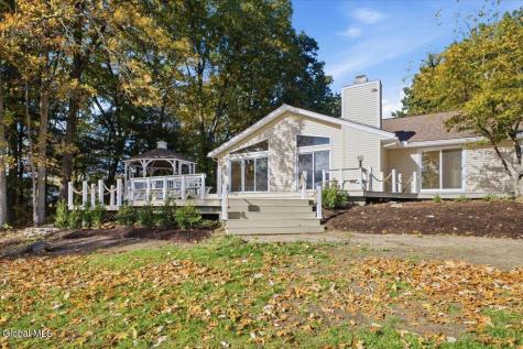 20 Beach Road Clifton Park NY 12065