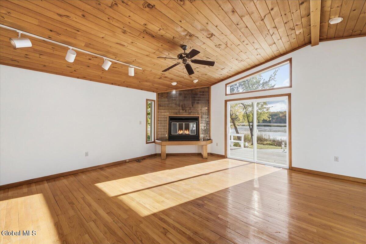 20 Beach Road Clifton Park NY 12065