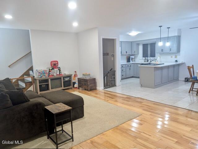 2 Janet Lane Albany NY 12203