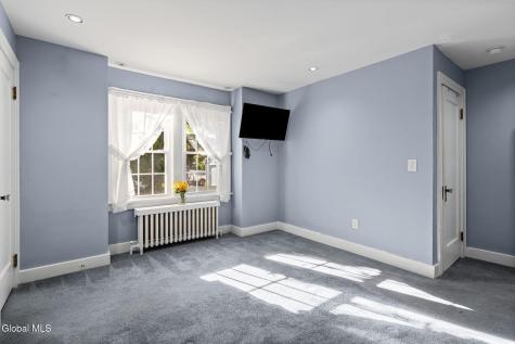 8 Plymouth Avenue Delmar NY 12054