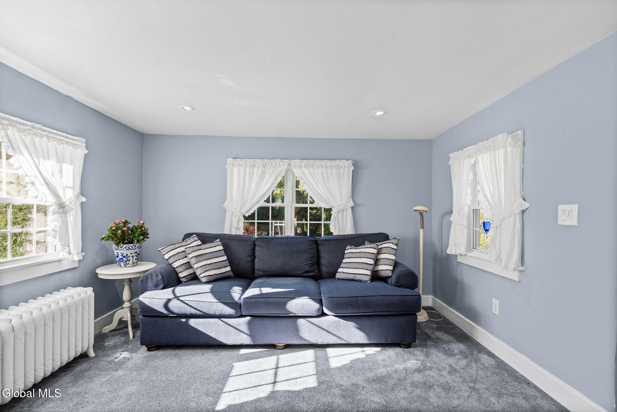 8 Plymouth Avenue Delmar NY 12054