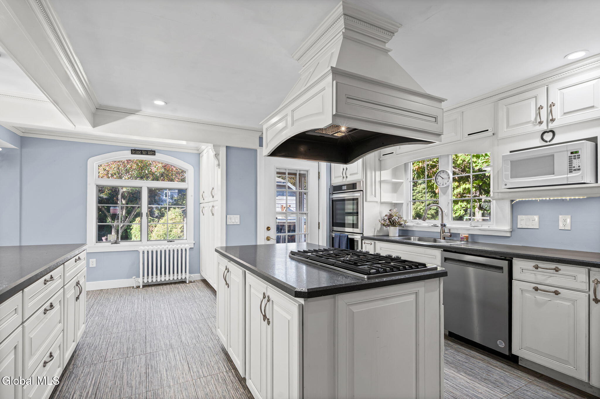 8 Plymouth Avenue Delmar NY 12054