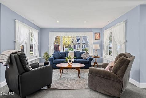 8 Plymouth Avenue Delmar NY 12054