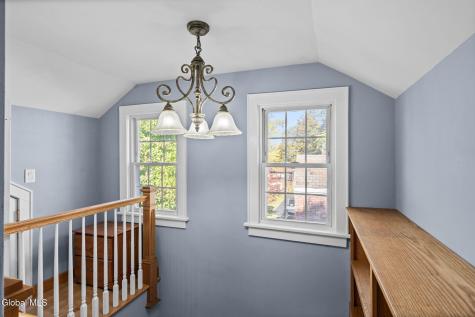 8 Plymouth Avenue Delmar NY 12054
