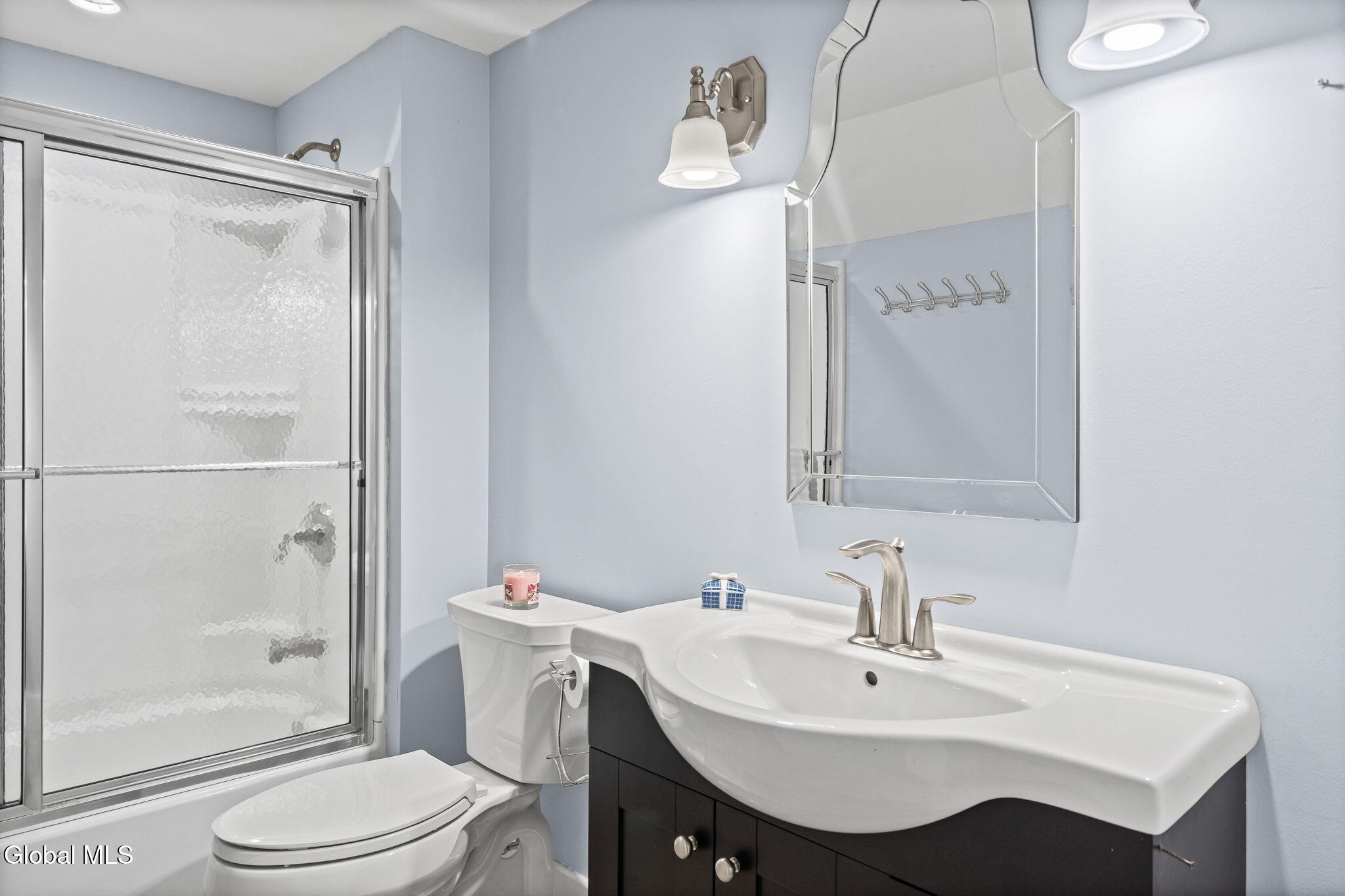 8 Plymouth Avenue Delmar NY 12054