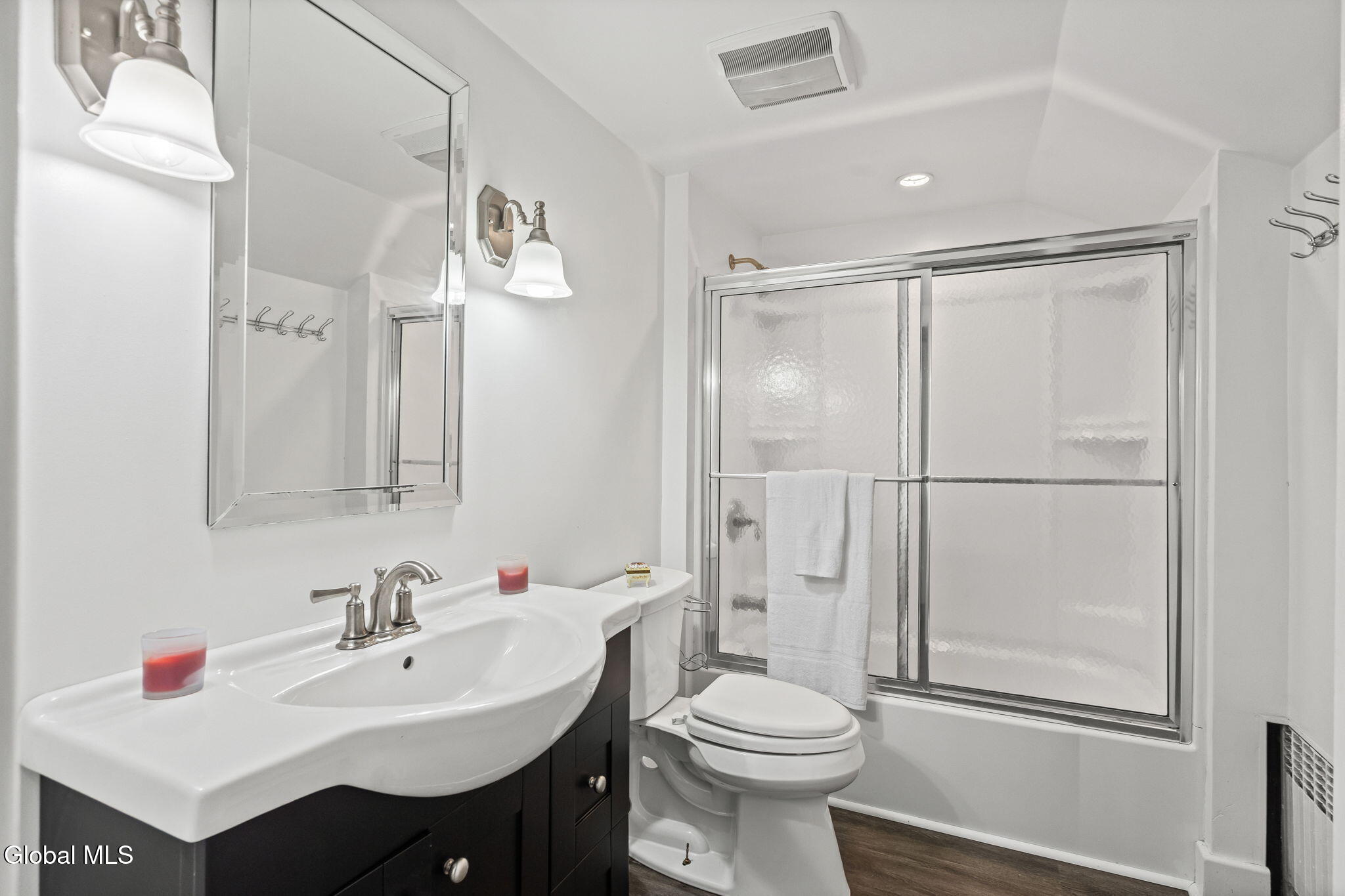 8 Plymouth Avenue Delmar NY 12054