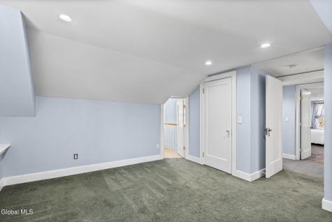 8 Plymouth Avenue Delmar NY 12054