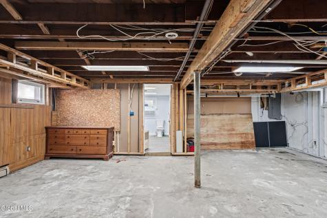8 Plymouth Avenue Delmar NY 12054