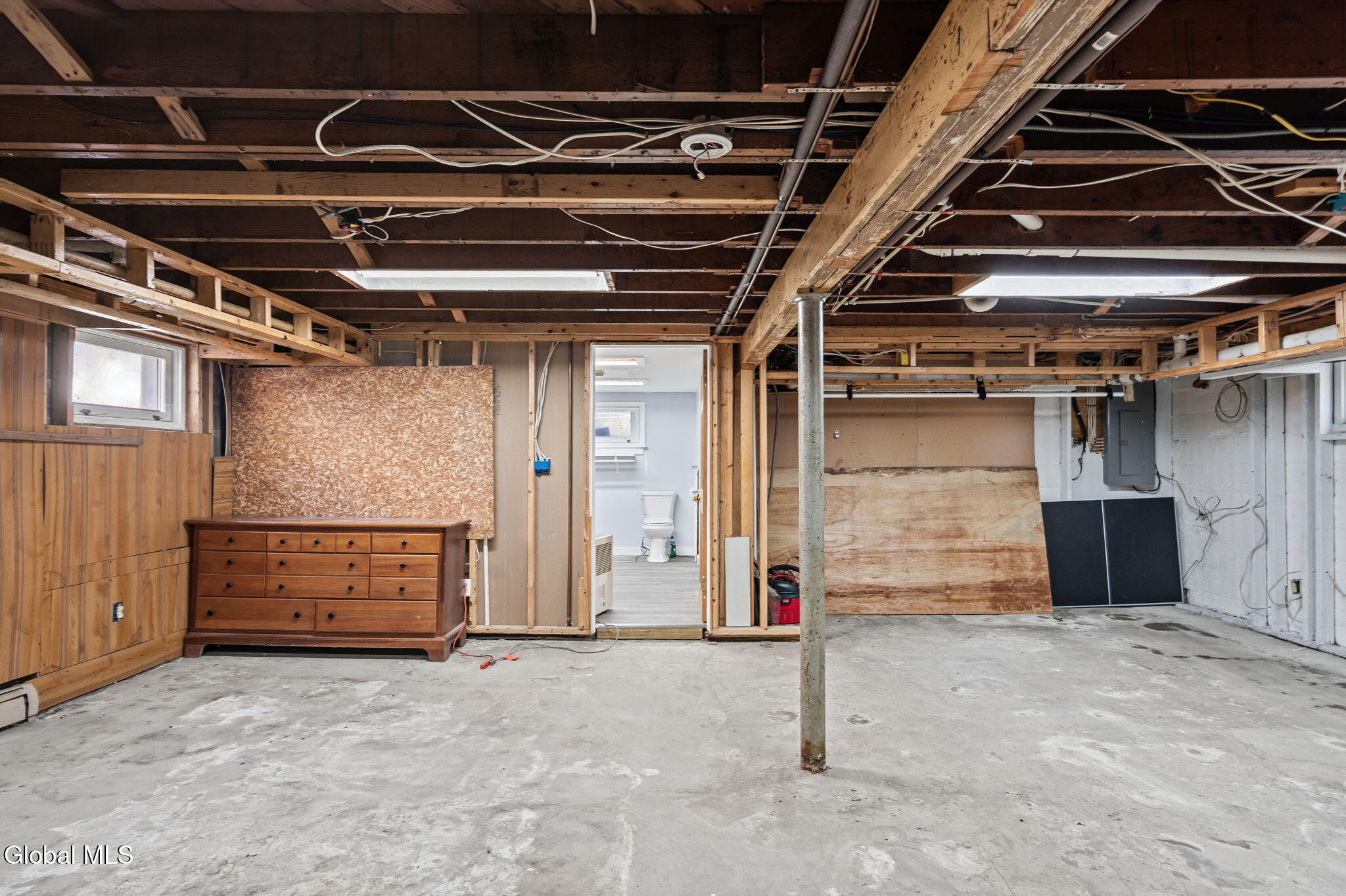 8 Plymouth Avenue Delmar NY 12054