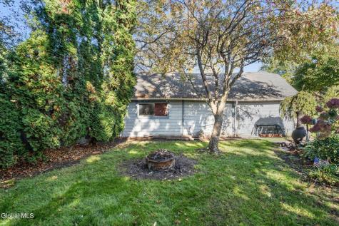 8 Plymouth Avenue Delmar NY 12054