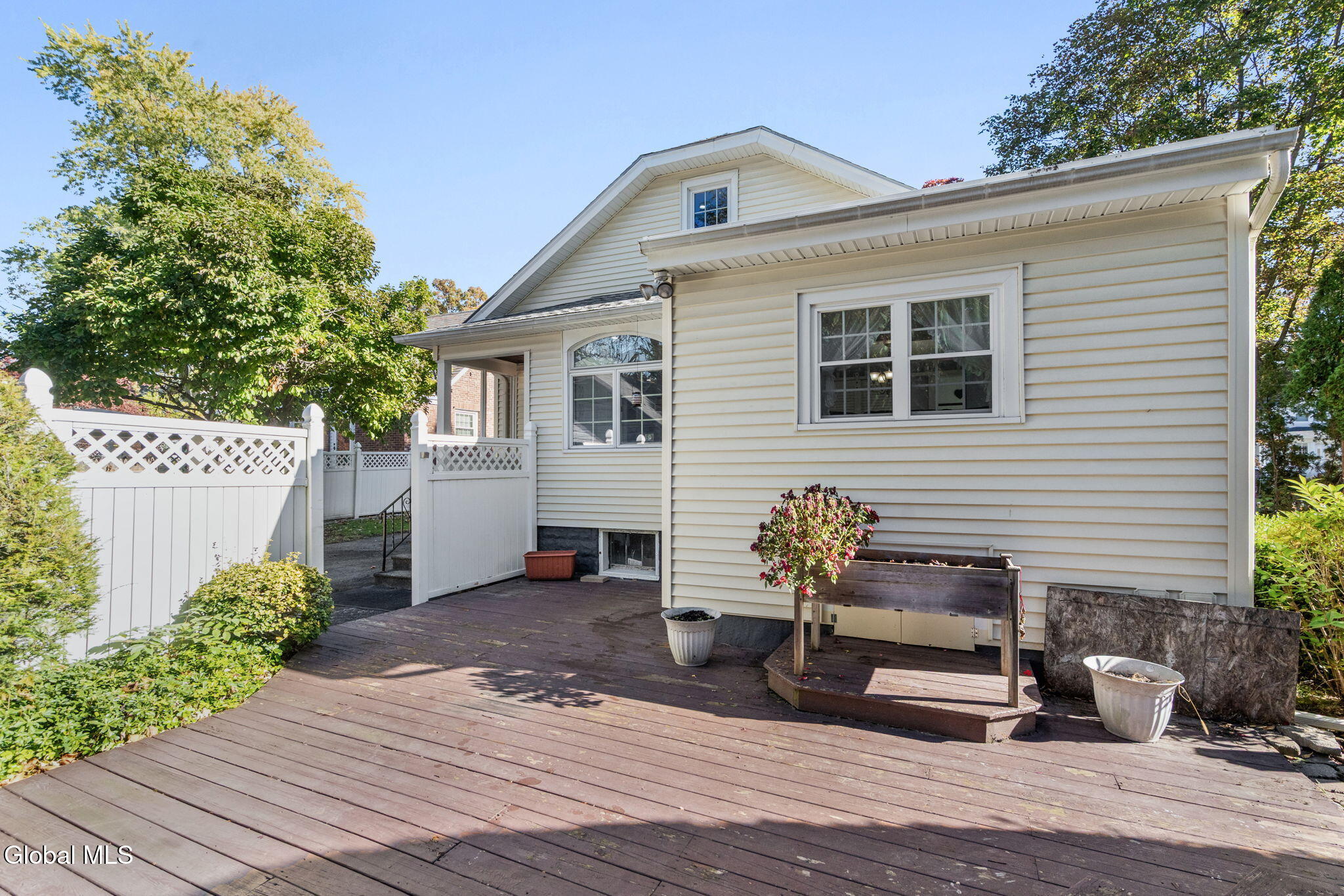 8 Plymouth Avenue Delmar NY 12054