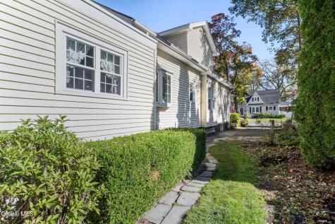 8 Plymouth Avenue Delmar NY 12054