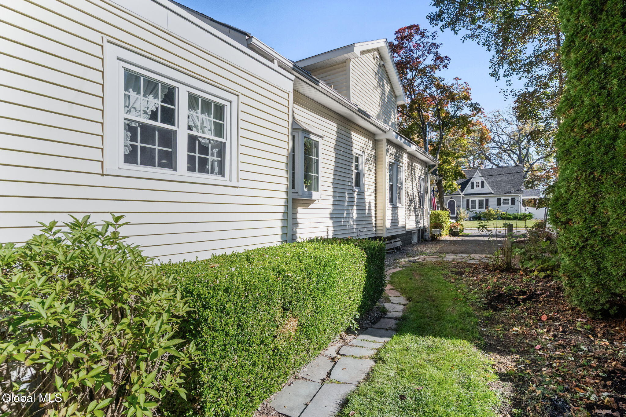 8 Plymouth Avenue Delmar NY 12054
