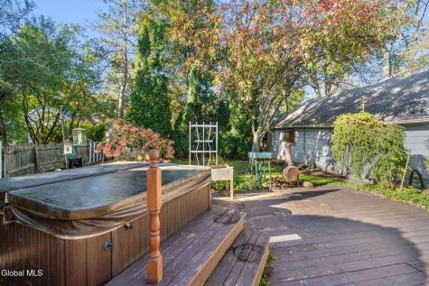 8 Plymouth Avenue Delmar NY 12054