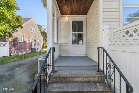 8 Plymouth Avenue Delmar NY 12054