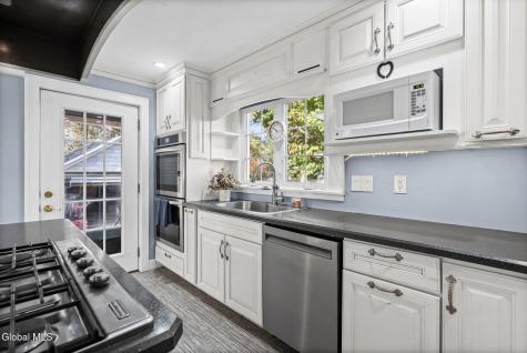8 Plymouth Avenue Delmar NY 12054