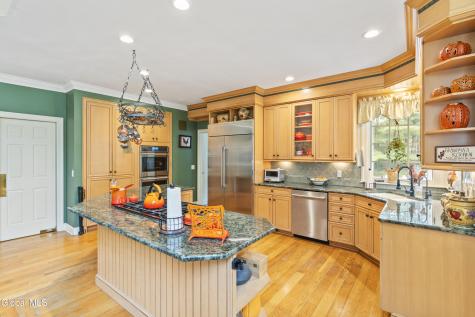 31 Briarhurst Drive Gansevoort NY 12831