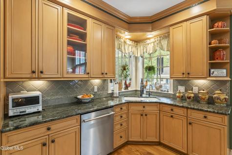 31 Briarhurst Drive Gansevoort NY 12831
