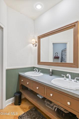 31 Briarhurst Drive Gansevoort NY 12831