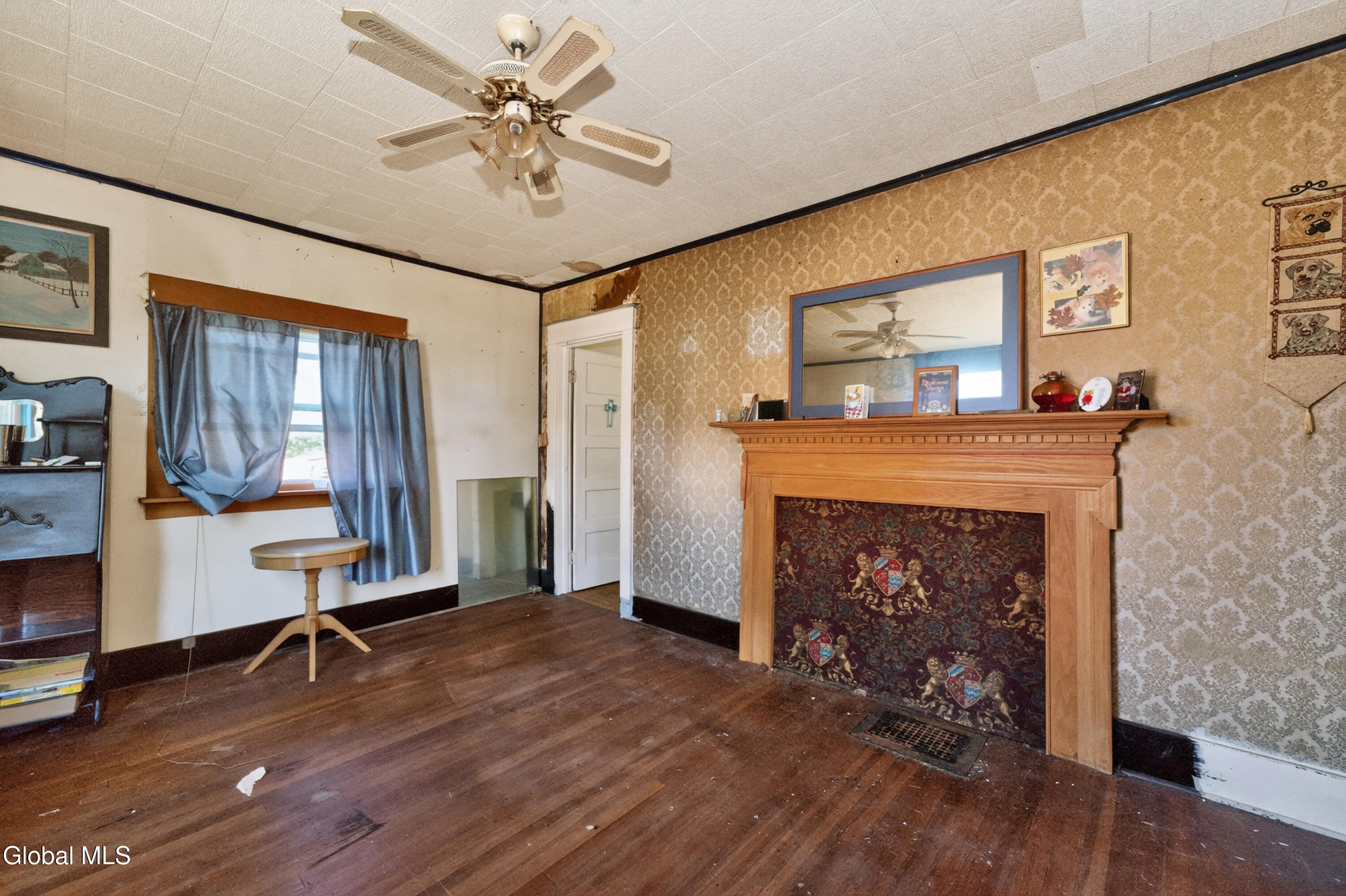 2437 Van Vranken Avenue Schenectady NY 12308