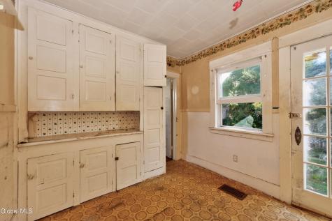 2437 Van Vranken Avenue Schenectady NY 12308