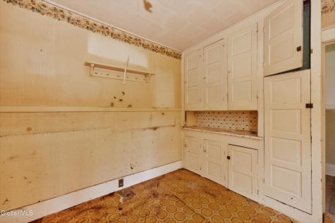 2437 Van Vranken Avenue Schenectady NY 12308