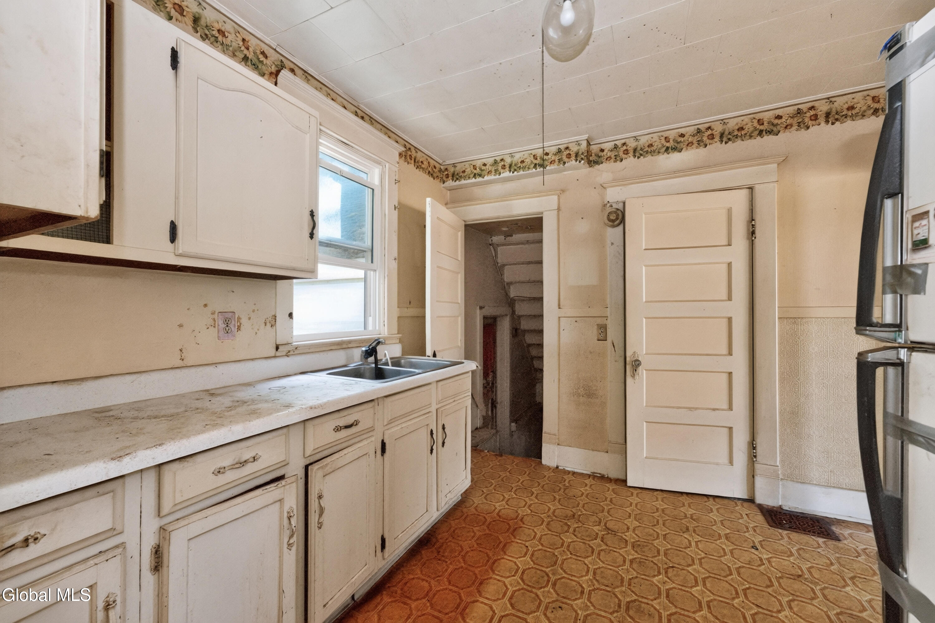 2437 Van Vranken Avenue Schenectady NY 12308