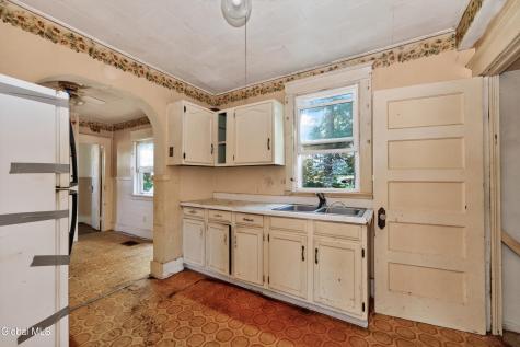2437 Van Vranken Avenue Schenectady NY 12308