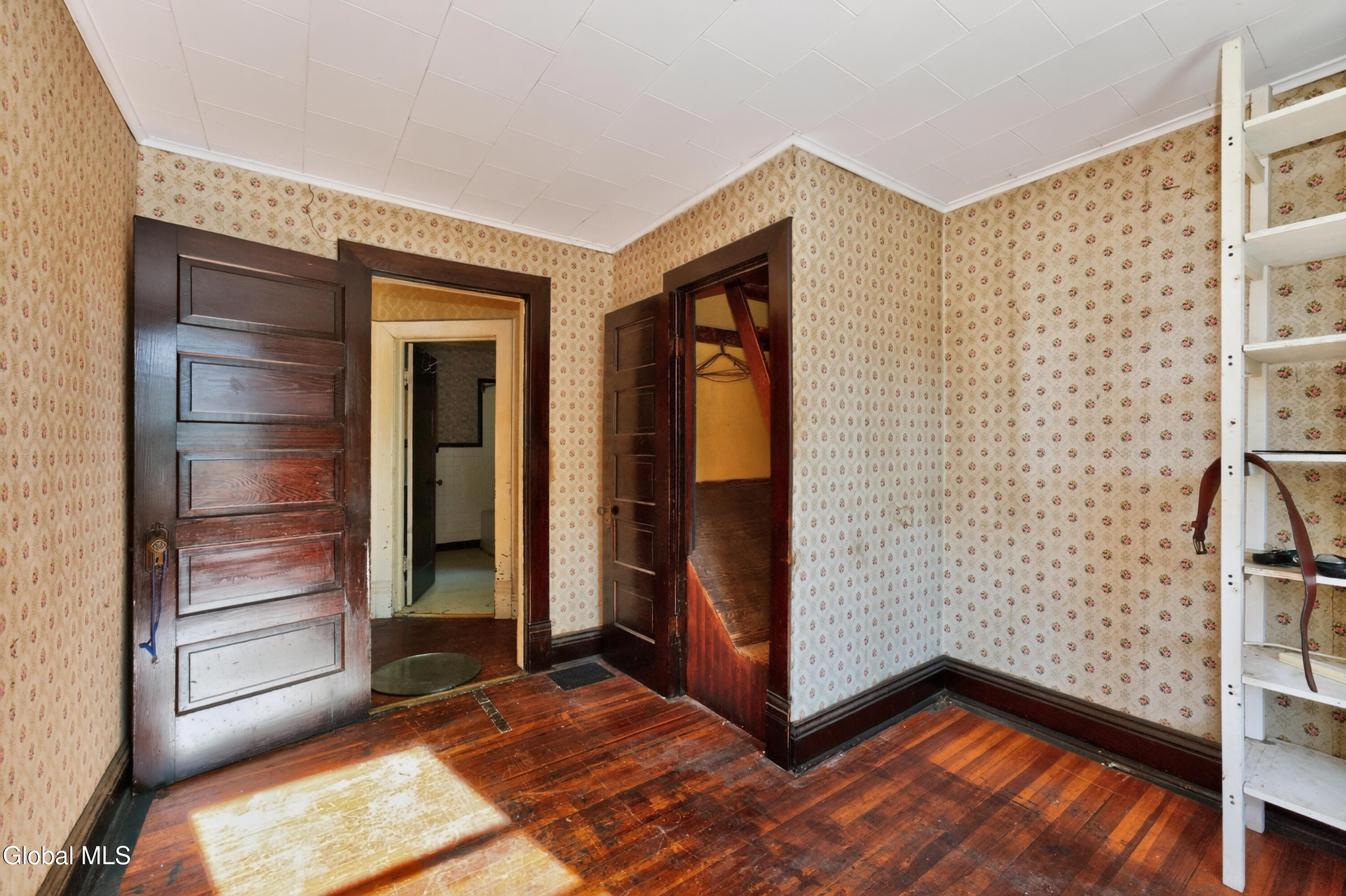 2437 Van Vranken Avenue Schenectady NY 12308
