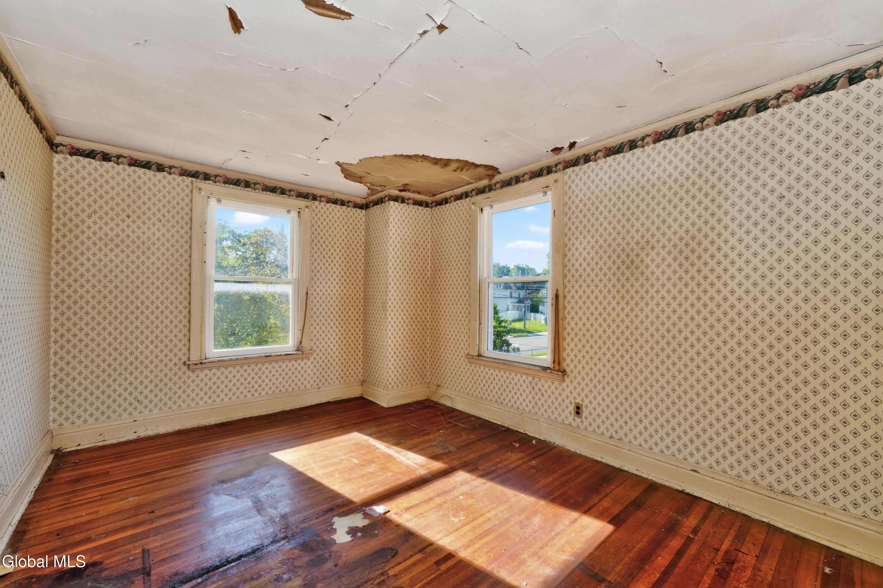 2437 Van Vranken Avenue Schenectady NY 12308