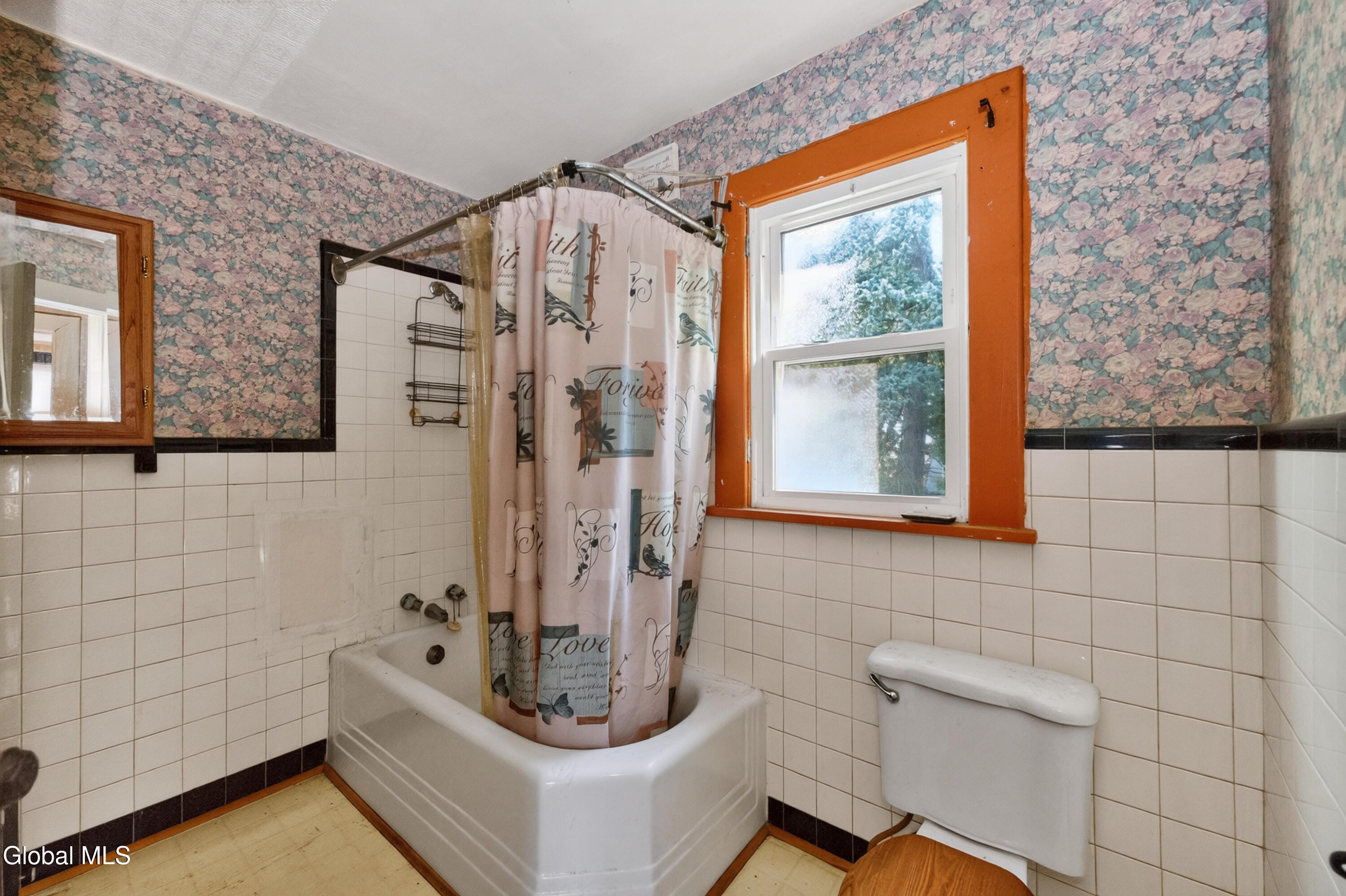 2437 Van Vranken Avenue Schenectady NY 12308