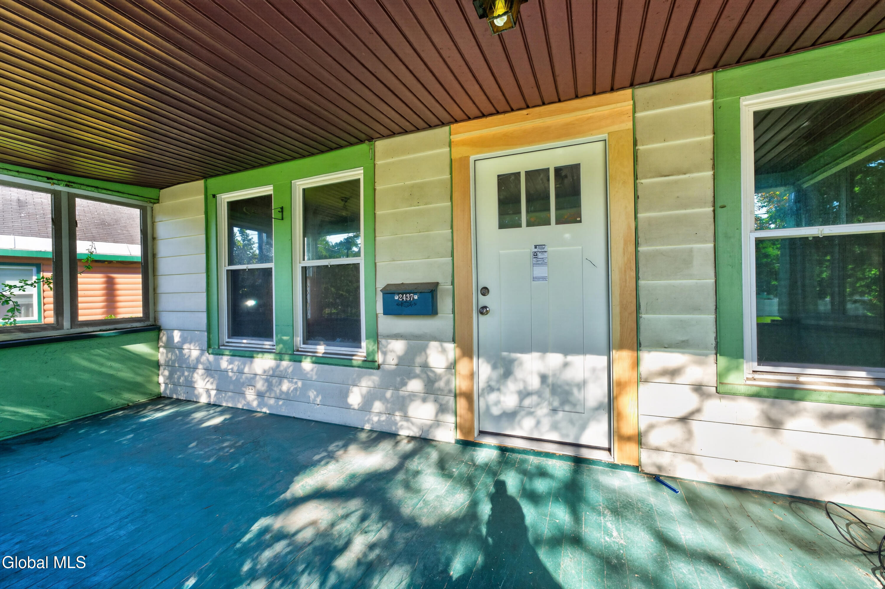 2437 Van Vranken Avenue Schenectady NY 12308