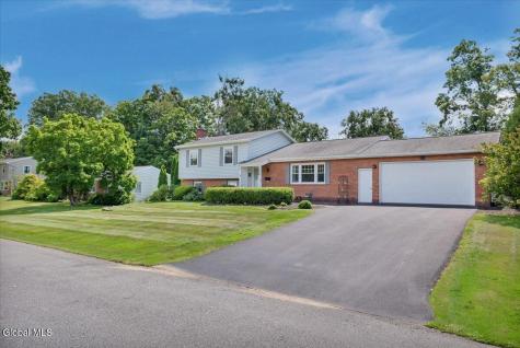 109 Oakwood Drive Glenville NY 12302