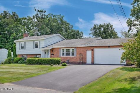 109 Oakwood Drive Glenville NY 12302