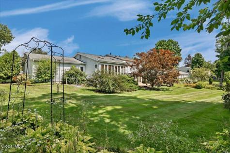 109 Oakwood Drive Glenville NY 12302