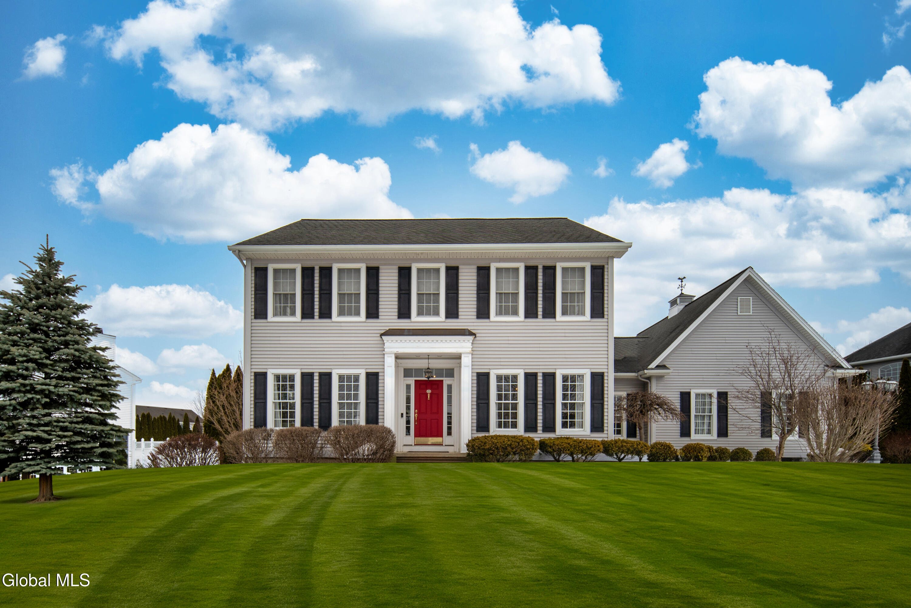 241 Mohawk Trail Niskayuna NY 12309