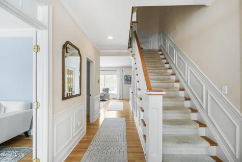 241 Mohawk Trail Niskayuna NY 12309