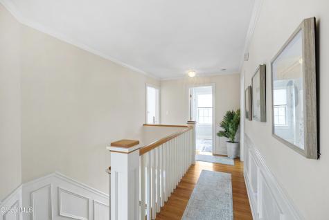 241 Mohawk Trail Niskayuna NY 12309