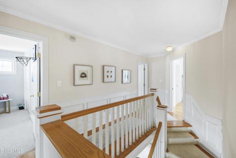 241 Mohawk Trail Niskayuna NY 12309