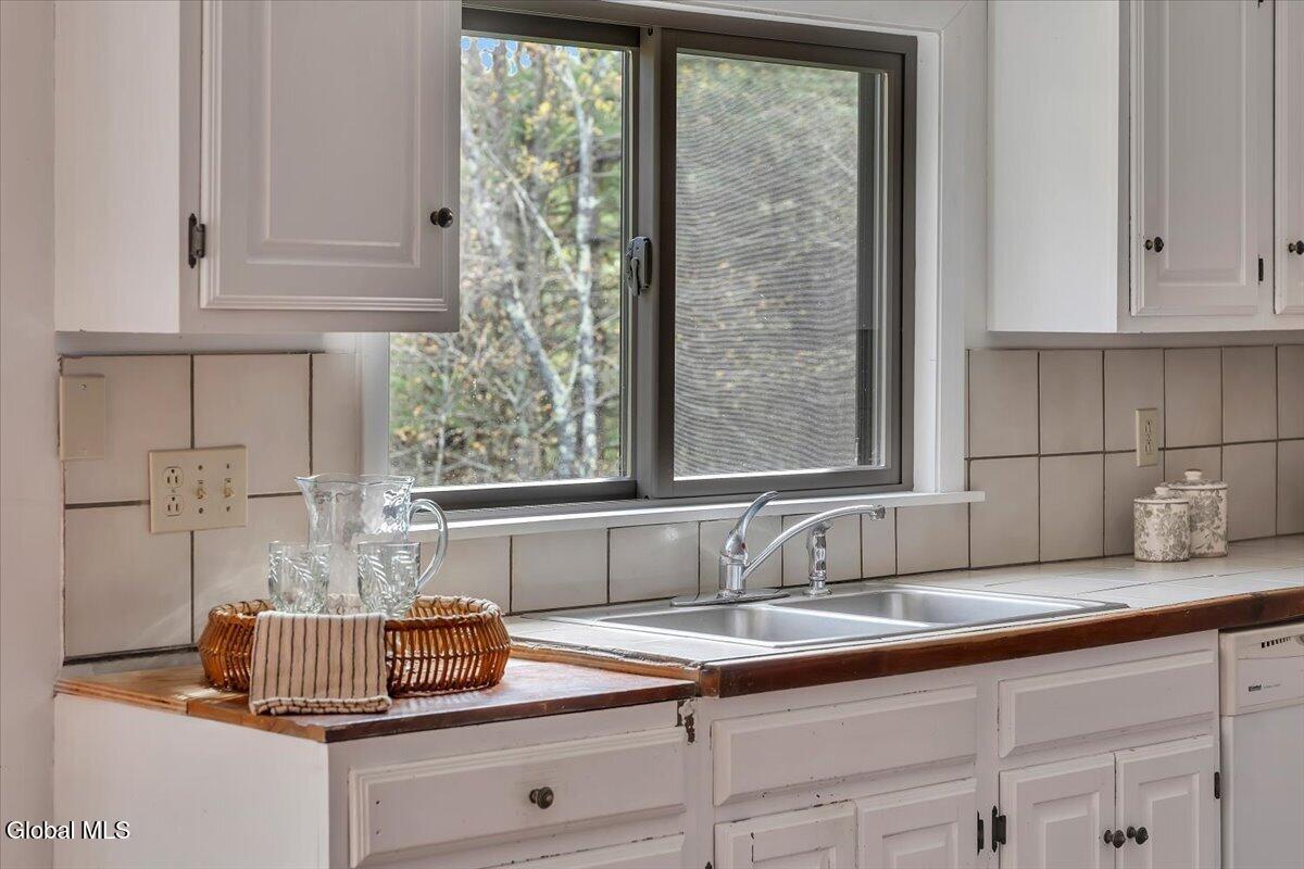 30 Hart Hill Road Shushan NY 12873