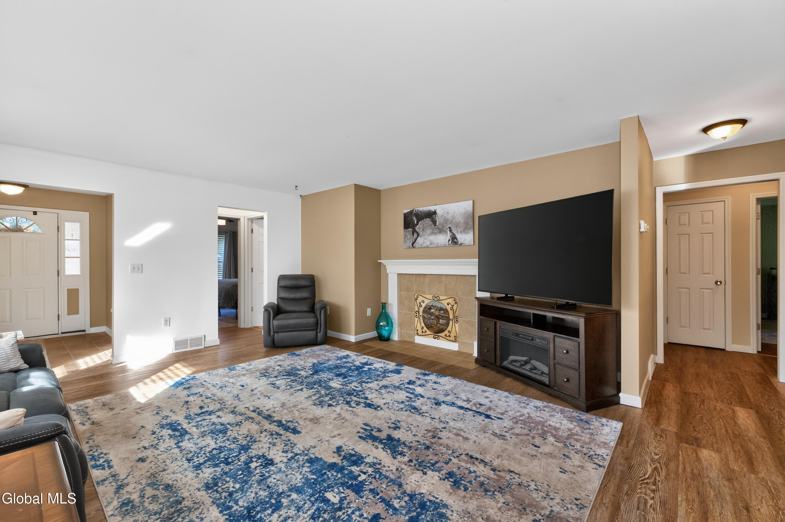 8 Slatestone Drive Scotia NY 12302