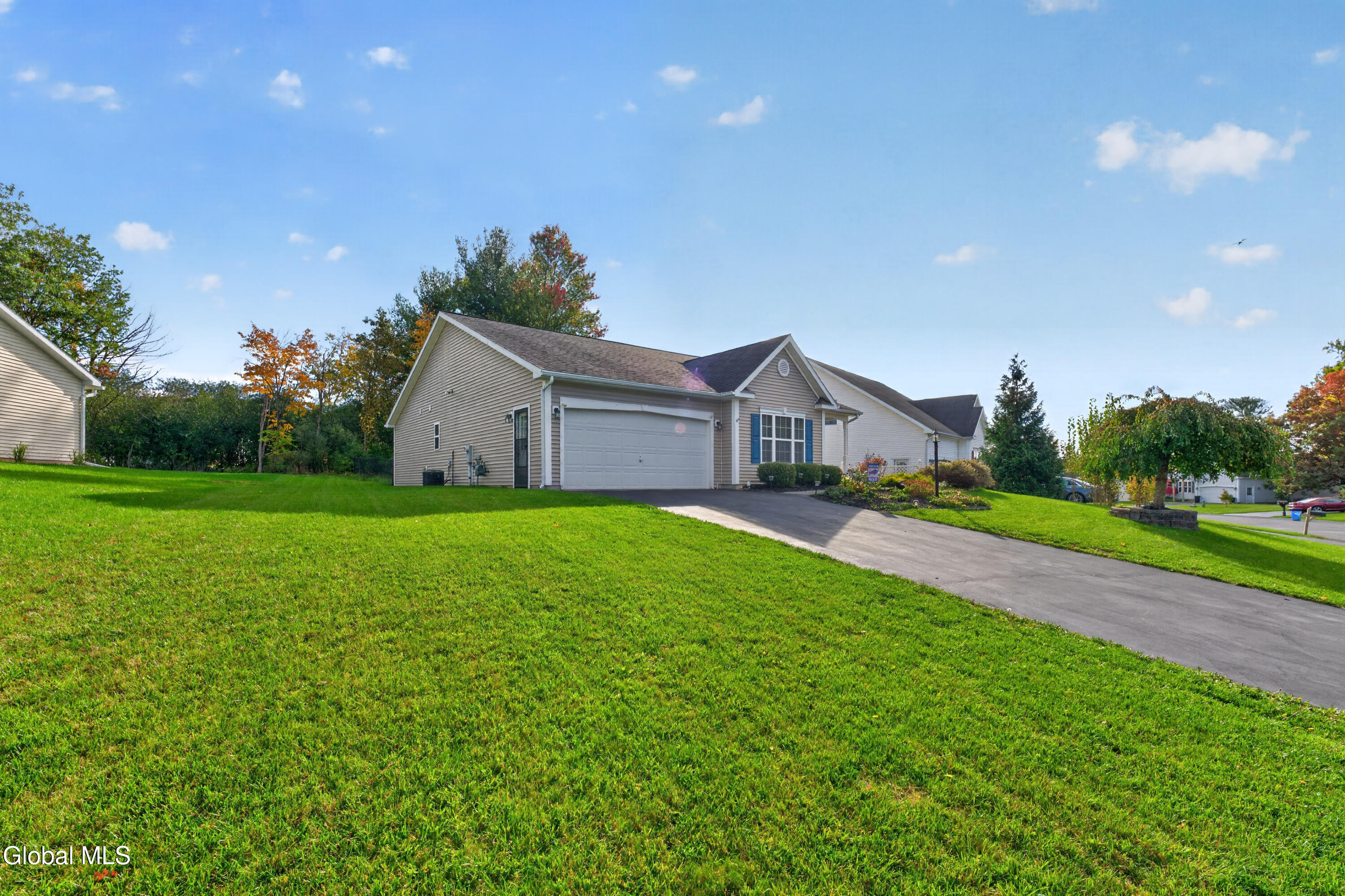 8 Slatestone Drive Scotia NY 12302