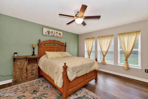 8 Slatestone Drive Scotia NY 12302