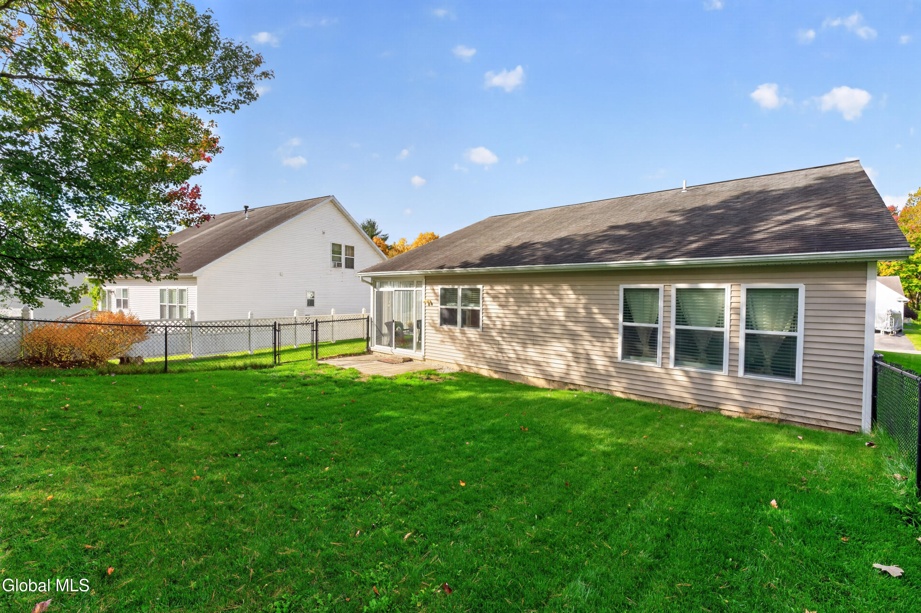 8 Slatestone Drive Scotia NY 12302