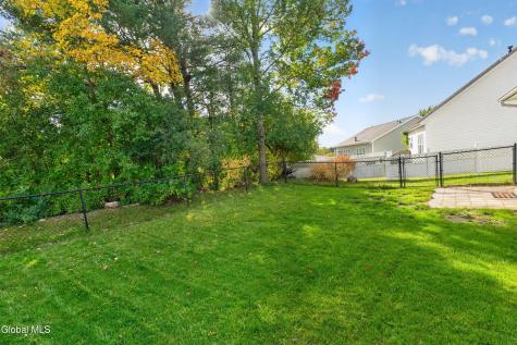 8 Slatestone Drive Scotia NY 12302