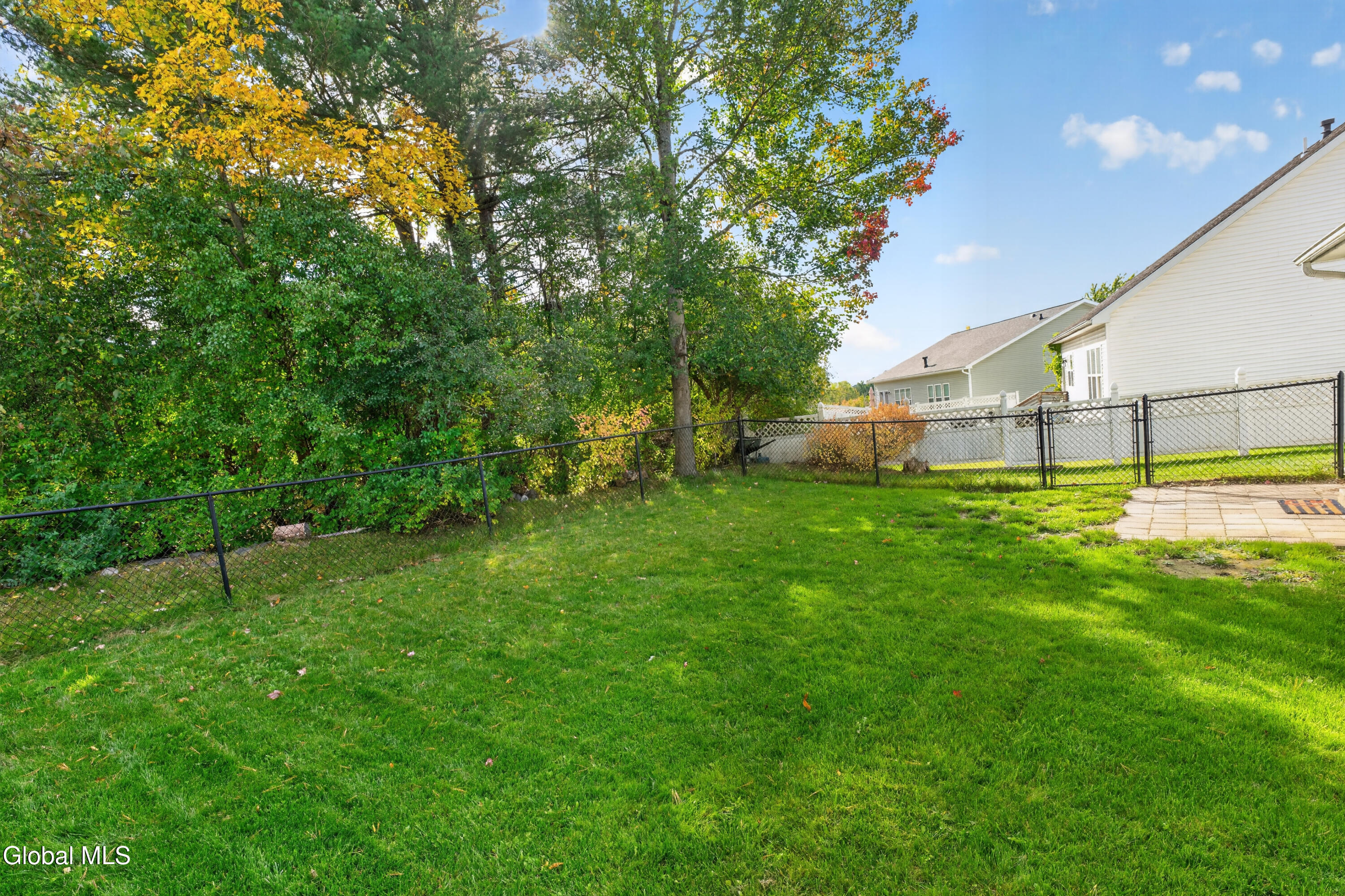 8 Slatestone Drive Scotia NY 12302