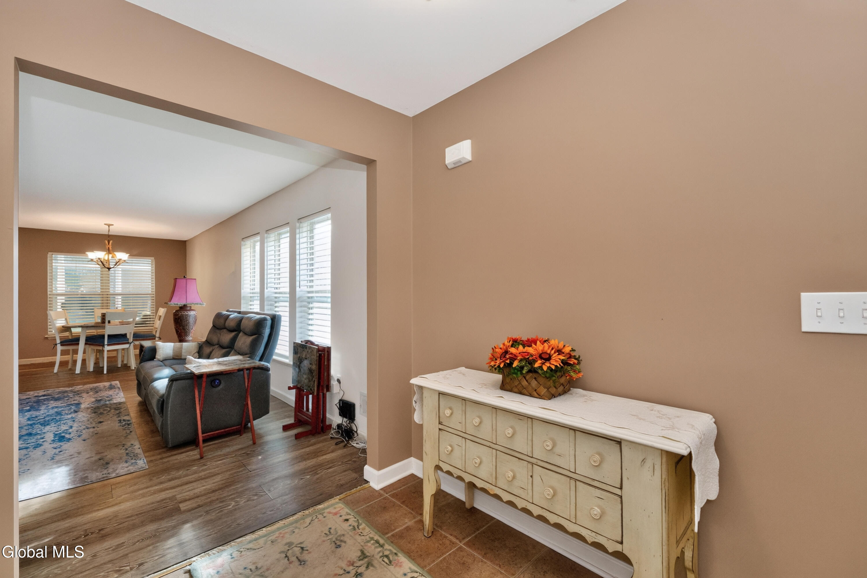 8 Slatestone Drive Scotia NY 12302