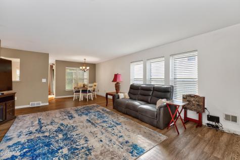 8 Slatestone Drive Scotia NY 12302