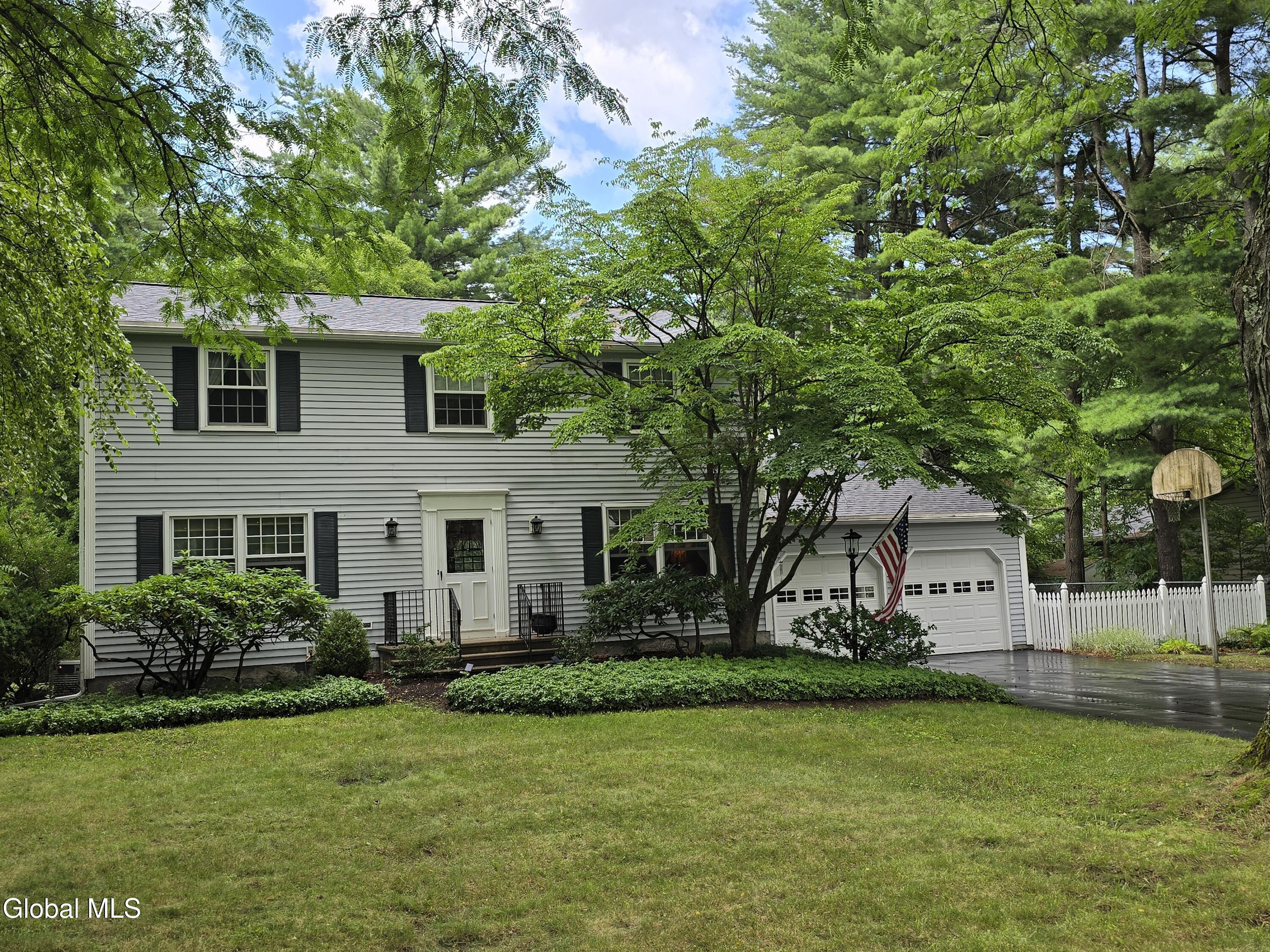 2517 Antonia Drive Niskayuna NY 12309
